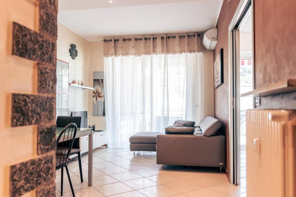 Casa Luca Flexyrent - Parking - A C - Wifi Apartment Rapallo Bagian luar foto