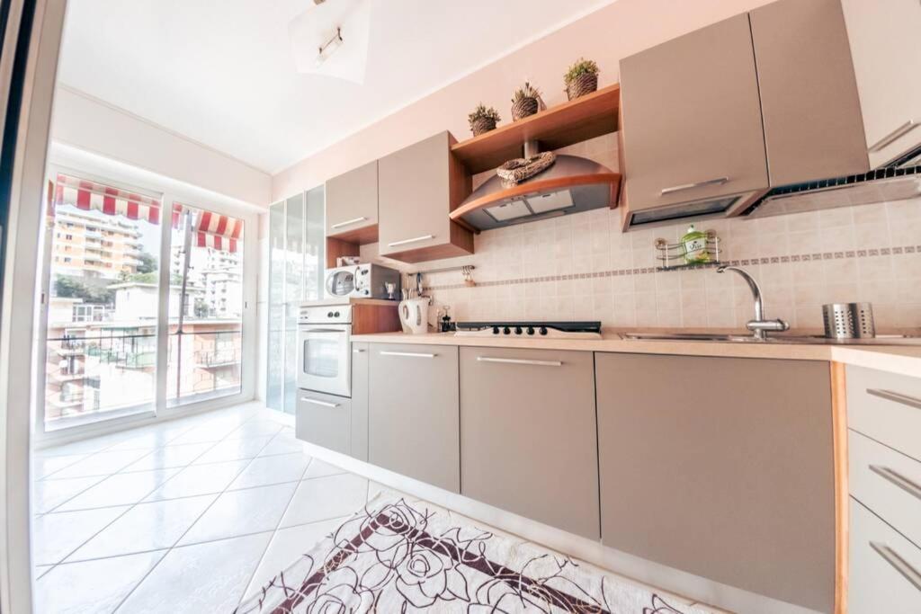 Casa Luca Flexyrent - Parking - A C - Wifi Apartment Rapallo Bagian luar foto